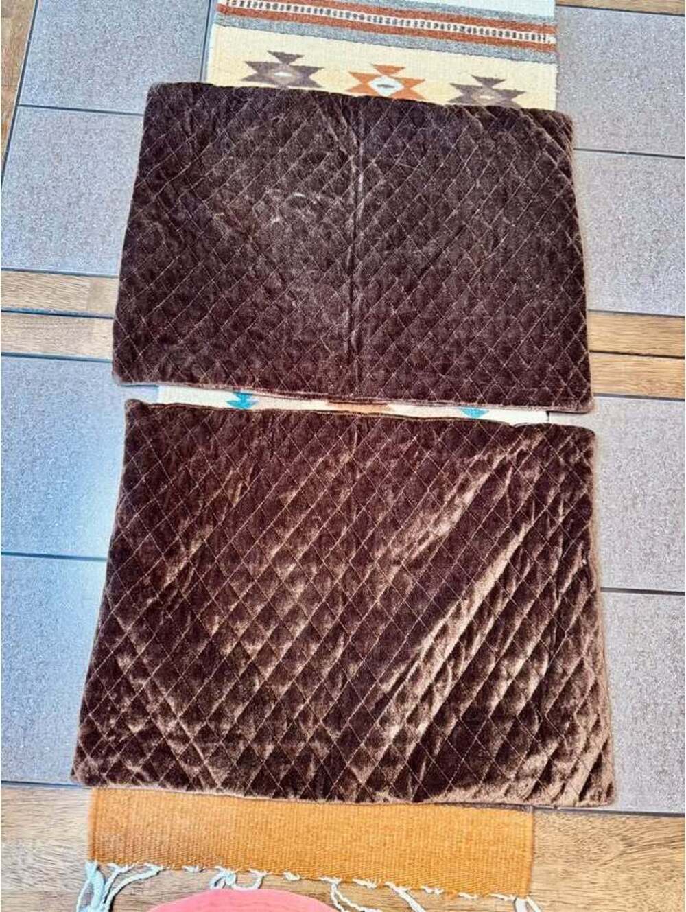 Set of 2 pillow covers brown velvet